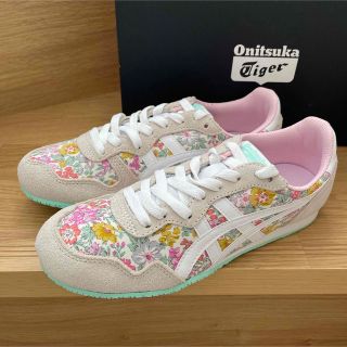 プロフィー オニツカタイガー×アンドレアポンピリオ 花柄トップス