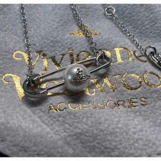 【新品】vivienne westwood 安全ピン パールネックレス