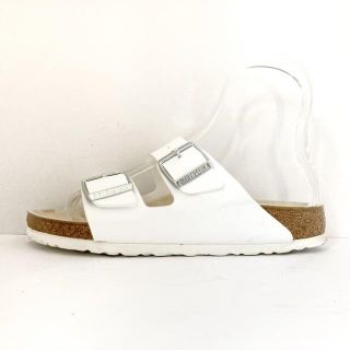 ビルケンシュトック(BIRKENSTOCK)のビルケンシュトック サンダル 38 - 白(サンダル)