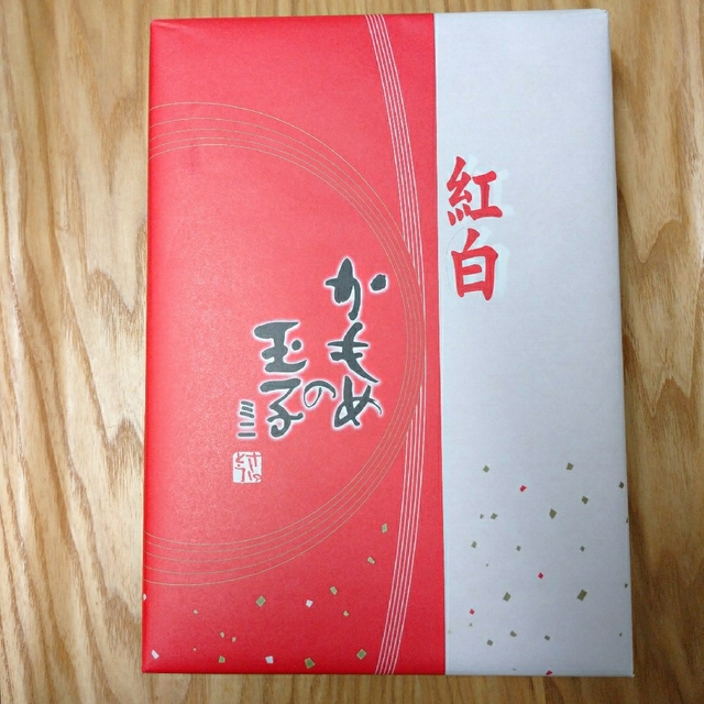 紅白 ☆ かもめの玉子ミニ 食品/飲料/酒の食品(菓子/デザート)の商品写真
