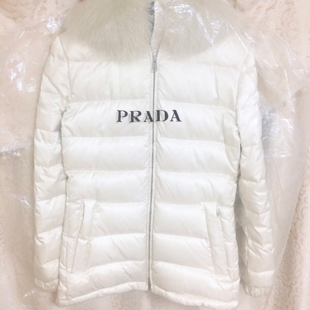 非常に高い品質 PRADAリアルファーダウン ダウンコート - www