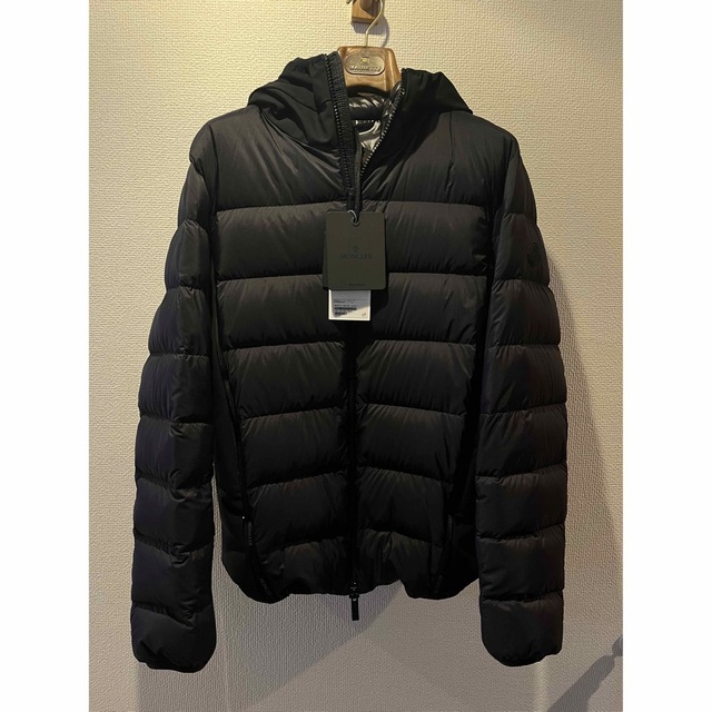 新品未使用 モンクレール　moncler ダウンジャケット　4 XL ブラック