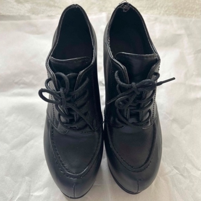 ショートブーツ ブーティ ブラック 黒 中古 ハイヒール レディースの靴/シューズ(ブーティ)の商品写真