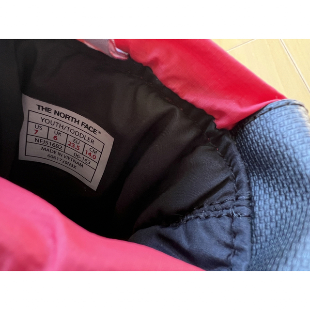 THE NORTH FACE(ザノースフェイス)のTHE NORTH FACE スノーブーツ　ベビー キッズ/ベビー/マタニティのベビー靴/シューズ(~14cm)(ブーツ)の商品写真