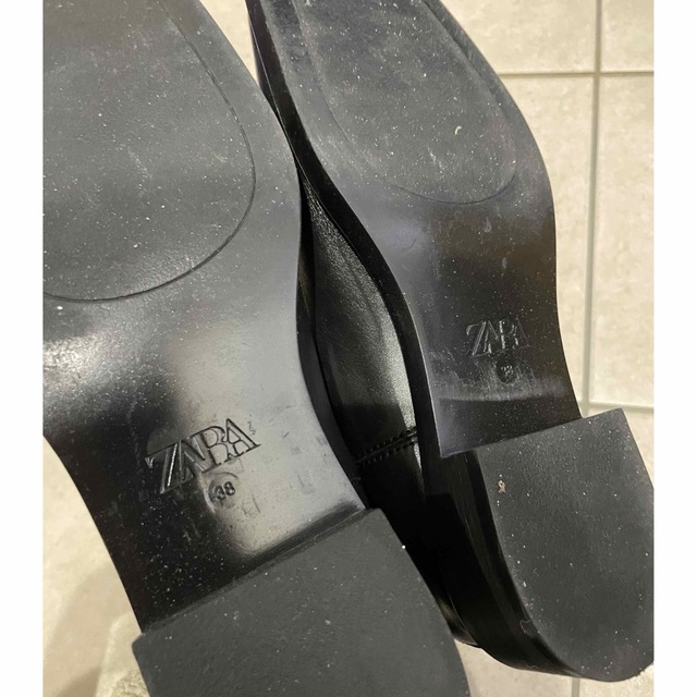 ZARA(ザラ)のスクウェアブーツ レディースの靴/シューズ(ブーツ)の商品写真