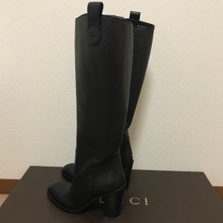 グッチ(Gucci)のGUCCI ロングブーツ 35  ブラック　未使用　クーポン価格(ブーツ)