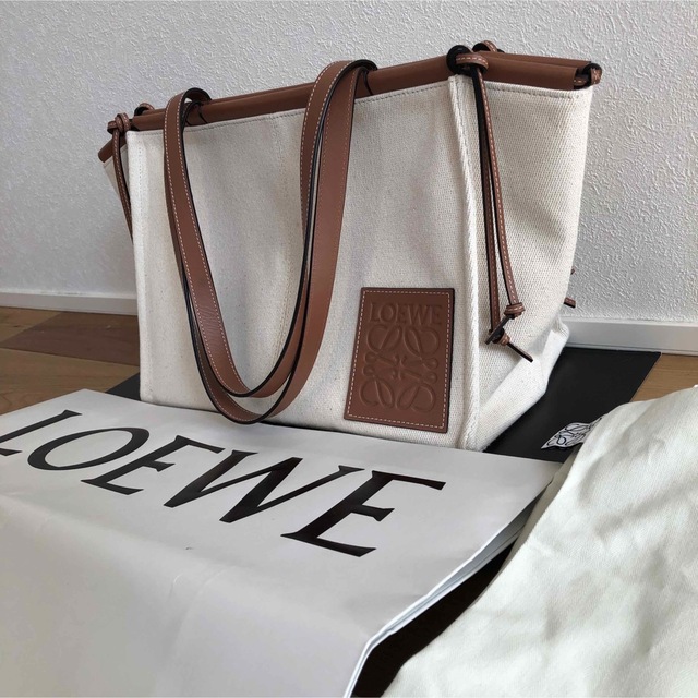 LOEWE ロエベ クッショントート ラージサイズ トートバッグ バッグ