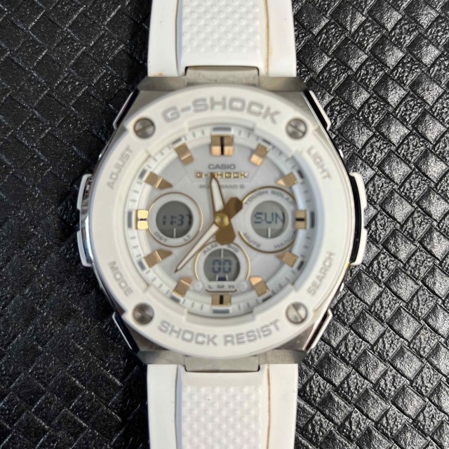 G-SHOCK(ジーショック)のG-SHOCK  メンズの時計(腕時計(デジタル))の商品写真