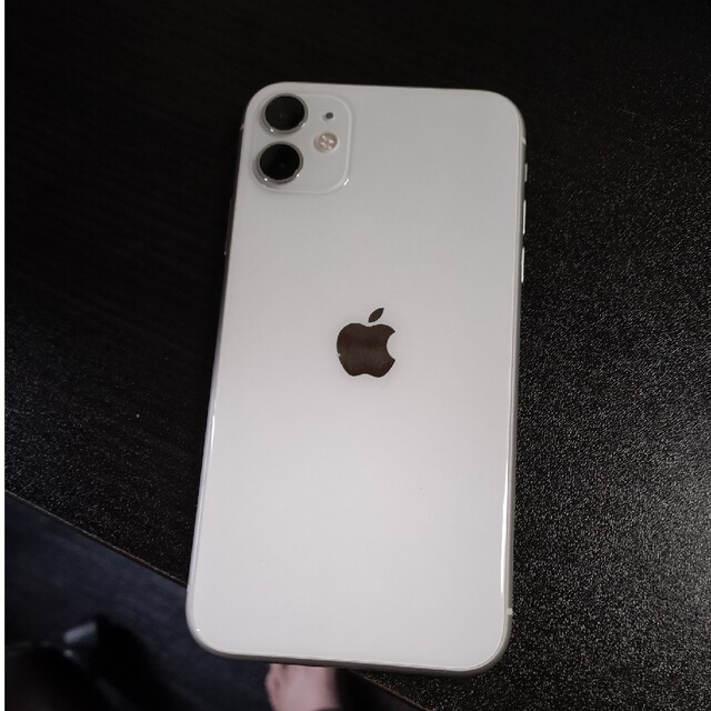 iPhone11 64GB ホワイト au SIMフリー New Arrival semivoire.com