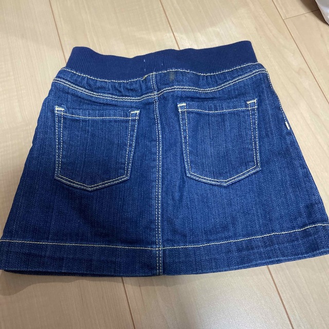 Old Navy(オールドネイビー)の女の子OLD NAVY スカート90〜95 キッズ/ベビー/マタニティのキッズ服女の子用(90cm~)(スカート)の商品写真