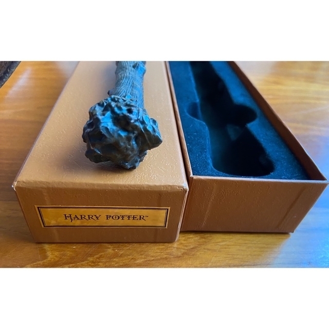 【おまけ付き】ハリーポッター　ハーマイオニー　杖2本セット エンタメ/ホビーのおもちゃ/ぬいぐるみ(キャラクターグッズ)の商品写真