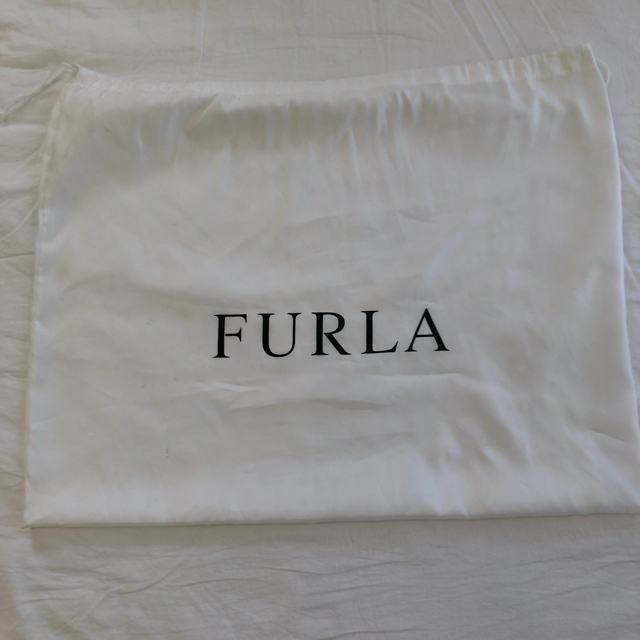 Furla(フルラ)のフルラ パイパー　ショルダーバッグ　M サイズ レディースのバッグ(ショルダーバッグ)の商品写真