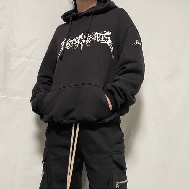 VETEMENTS(ヴェトモン)のvetements tfdパーカー メンズのトップス(パーカー)の商品写真