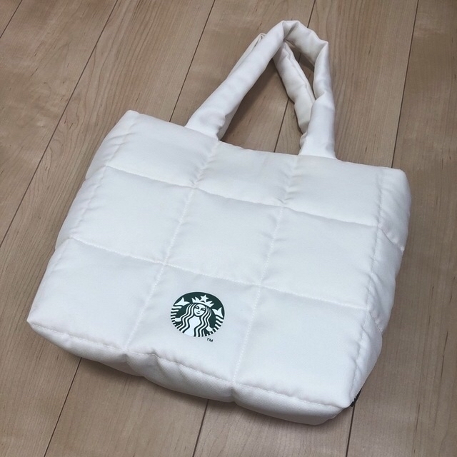 Starbucks(スターバックス)の【送料無料✨】スターバックス トートバッグ 福袋　STARBUCKS スタバ レディースのバッグ(トートバッグ)の商品写真