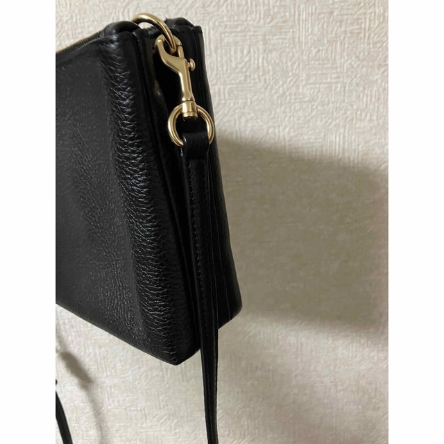 COACH(コーチ)のcoach gold×black ショルダーバッグ その他のその他(その他)の商品写真