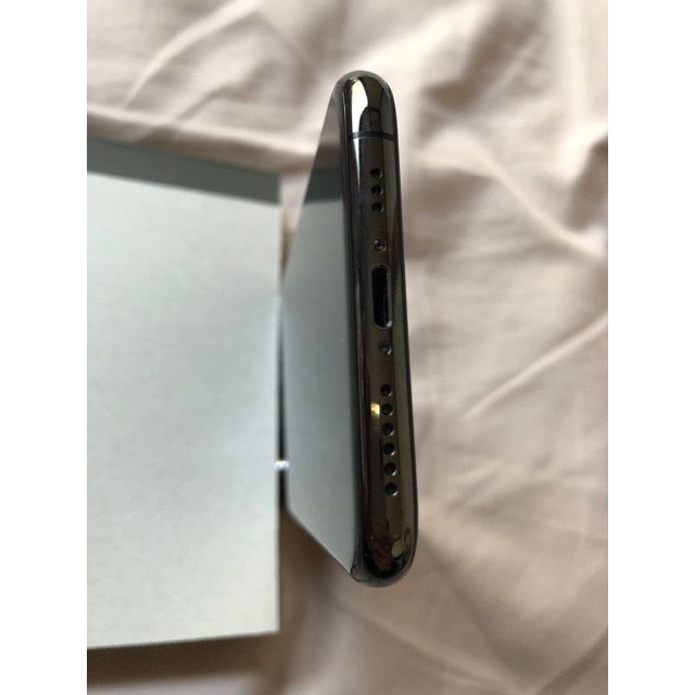 iPhone(アイフォーン)のiPhoneXS 256GB 黒 Simフリー スマホ/家電/カメラのスマートフォン/携帯電話(スマートフォン本体)の商品写真