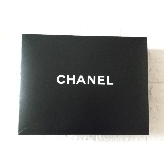 CHANEL 空箱　梱包材入り