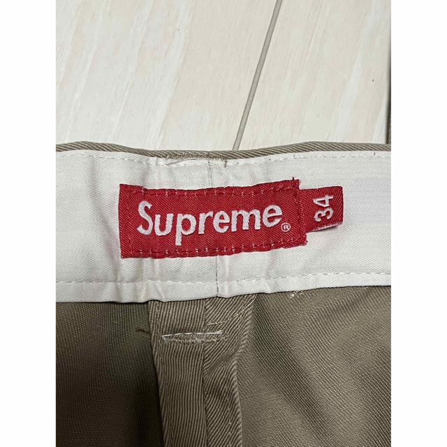 Supreme(シュプリーム)のSupreme Pin Up Chino Pant メンズのパンツ(チノパン)の商品写真