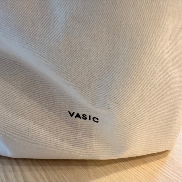 VASIC(ヴァジック)のVASIC バッグ　BOND MINI ストーン ヴァジック ボンドミニ レディースのバッグ(ハンドバッグ)の商品写真