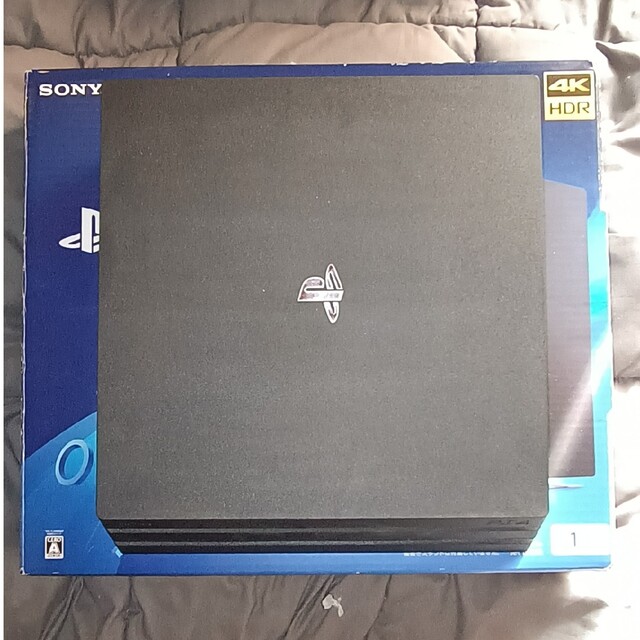 PS4Pro(CUH7200B)とソフト８本