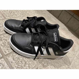 アディダス(adidas)のadidasスニーカー　25.0 使用頻度少なめ👟(スニーカー)