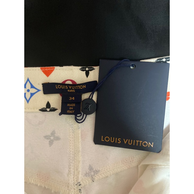 LOUIS VUITTON(ルイヴィトン)の⭐️未使用⭐️国内完売品⭐️ルイヴィトン⭐️パンツ⭐️❤️モノグラム レディースのパンツ(デニム/ジーンズ)の商品写真