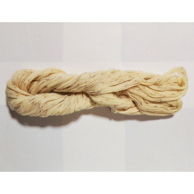 毛糸　クリーム ハンドメイドの素材/材料(生地/糸)の商品写真