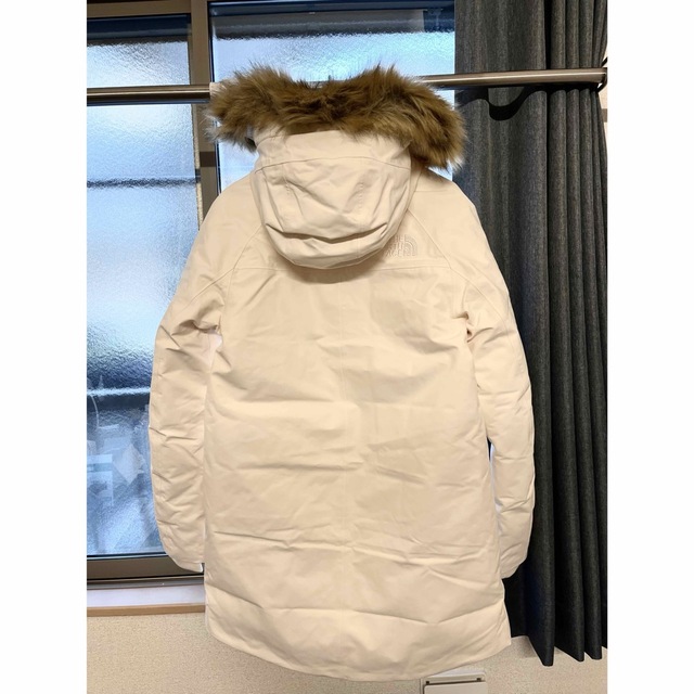 THE NORTH FACE(ザノースフェイス)の新品　ノースフェイス　OUTERBOROUGHS PARKA DRYVENT  レディースのジャケット/アウター(ダウンコート)の商品写真