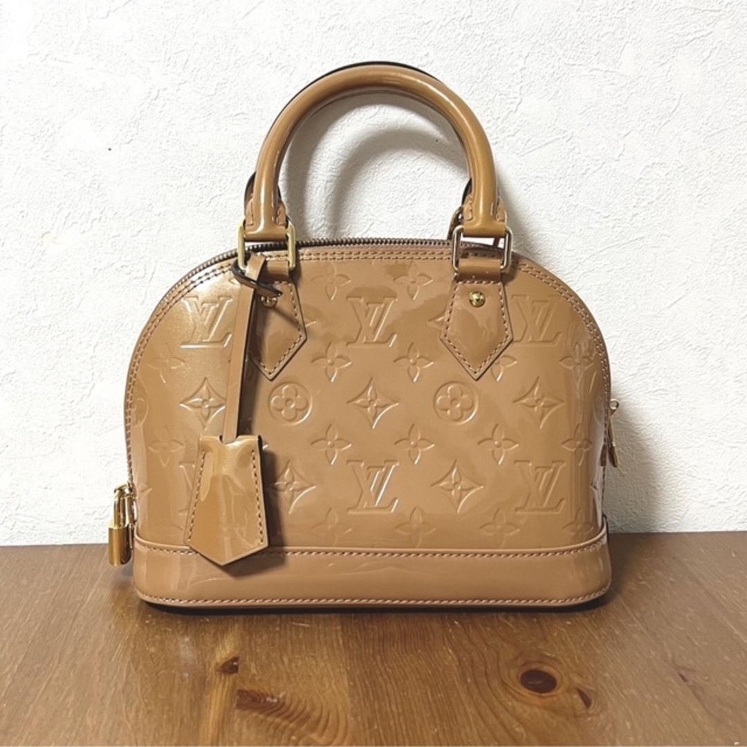 美品♡LOUIS VUITTON アルマBB ローズヴェルール 美品♡LOUIS VUITTON アルマBB ローズヴェルール