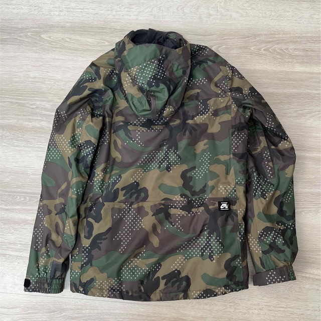 NIKE SB EMPIRE JACKET