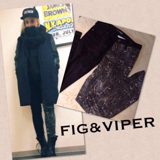 フィグアンドヴァイパー(FIG&VIPER)のF&V パイソン柄パンツ(カジュアルパンツ)