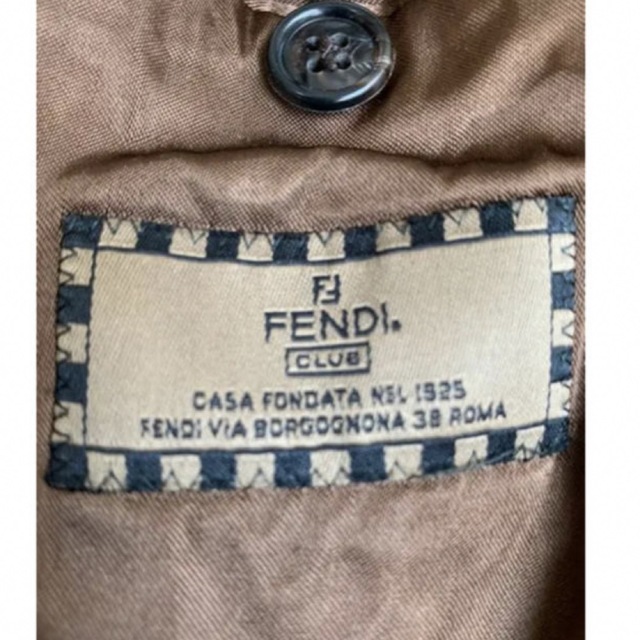 FENDI(フェンディ)のFENDI コート　　値下げ‼️ メンズのジャケット/アウター(その他)の商品写真