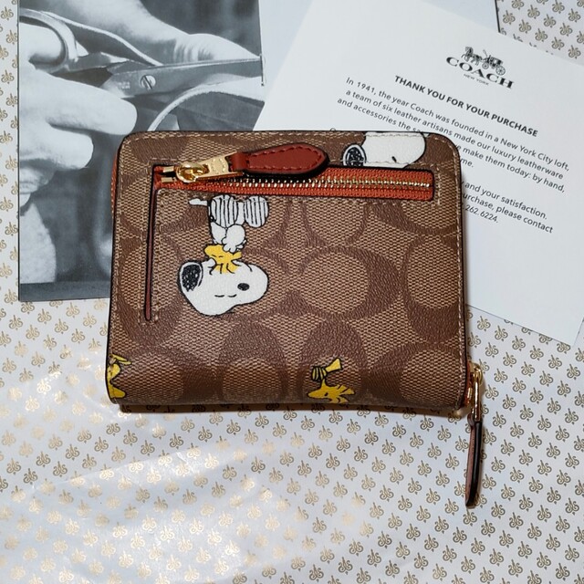 新品/未使用品　COACH 二つ折り ミニ財布 スヌーピー ウッドストック