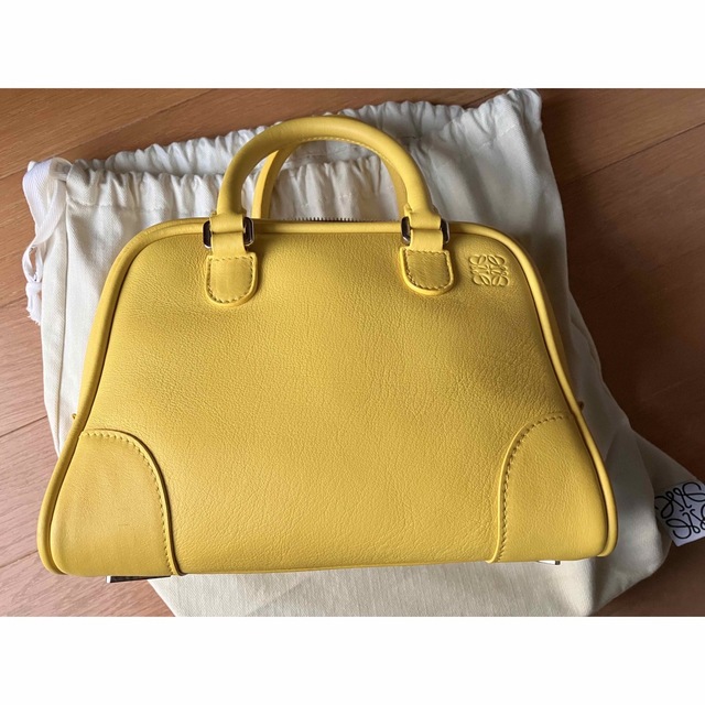 LOEWE(ロエベ)のアマソナ75 スモールサイズ レディースのバッグ(ショルダーバッグ)の商品写真