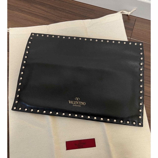 VALENTINO ヴァレンティノ　ロックスタッズ　クラッチバック　美品 2