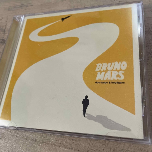 BRUNOMARS  エンタメ/ホビーのCD(ポップス/ロック(洋楽))の商品写真