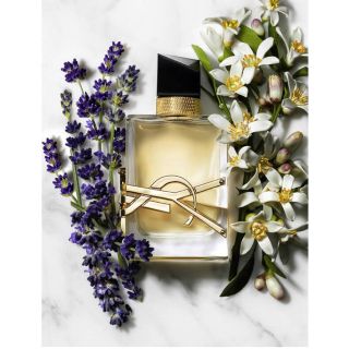 イヴサンローラン(Yves Saint Laurent)の専用　LIBRE EAU DE PARFUM リブレ オーデパルファム 50ml(ユニセックス)