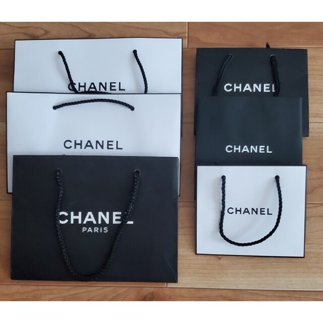 シャネル CHANEL 紙袋 6枚セット レディースのバッグ(ショップ袋)の商品写真