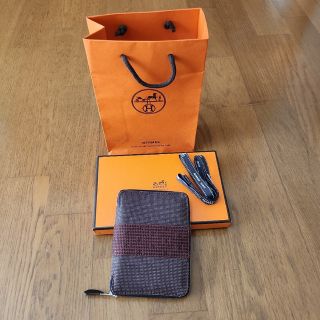 Hermes - ☆新品☆HERMES アザップ シルクイン コンパクト セレステ U