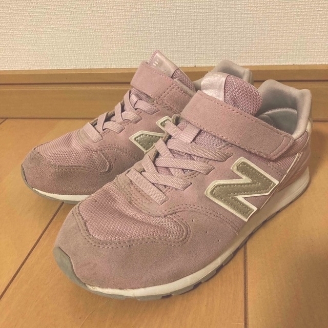 New Balance(ニューバランス)の値下げ!!スニーカー♡ニューバランス♡21.0cm キッズ/ベビー/マタニティのキッズ靴/シューズ(15cm~)(スニーカー)の商品写真