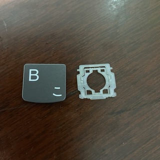 レノボ(Lenovo)のキートップ『Bこ』1点　LenovoIdeaPad S540-14IWL用(PCパーツ)