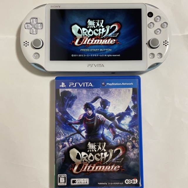 PlayStation Vita（PCH-2000） 9