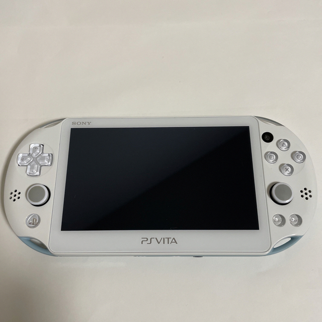 PlayStation Vita（PCH-2000） 1