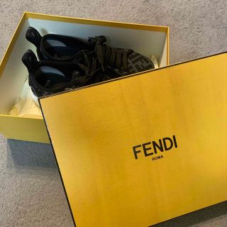 フェンディ靴 定価約10万円 www.mindel.gob.sv