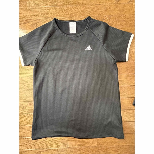 adidas(アディダス)のy-Sei様専用　スポーツウェア3枚セット(adidas含むその他ブランド) レディースのトップス(Tシャツ(半袖/袖なし))の商品写真