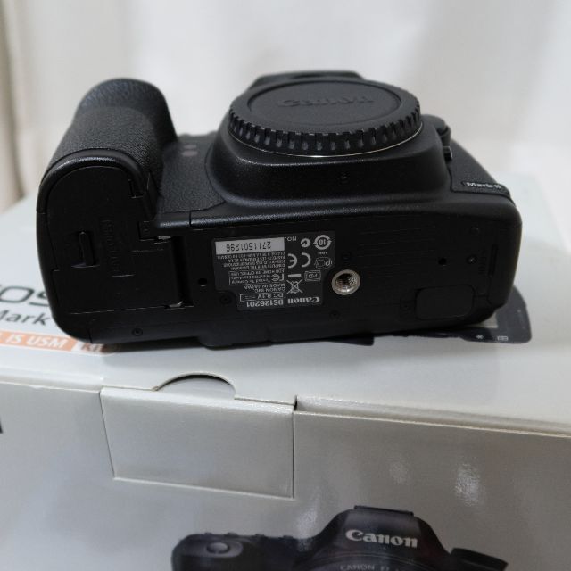 Canon(キヤノン)のキヤノン EOS 5D Mark II ボディ スマホ/家電/カメラのカメラ(デジタル一眼)の商品写真