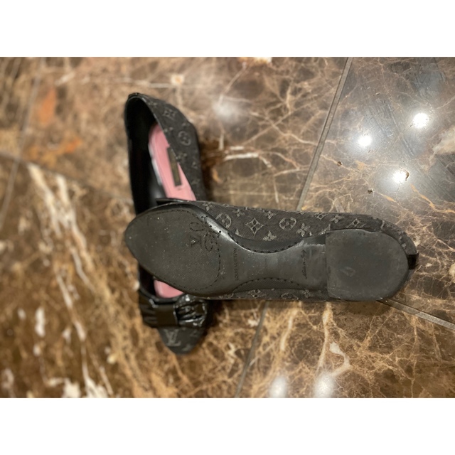LOUIS VUITTON(ルイヴィトン)のLVフラットシューズ レディースの靴/シューズ(ローファー/革靴)の商品写真