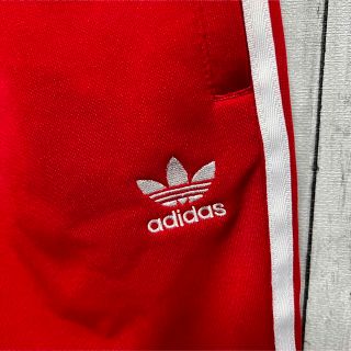 美品！国内完売品！adidas トラックパンツ！レッド！