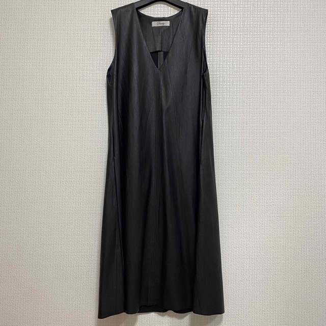 新品未使用】 PRIORITY フェイクレザージャンパースカート ブラック 黒