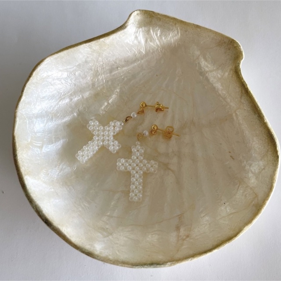 Pearl cross pierce ハンドメイドのアクセサリー(ピアス)の商品写真